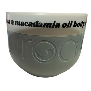 NEW CIROA body scrub Coconut & Macadamia Oil Scrub - New 21.2oz